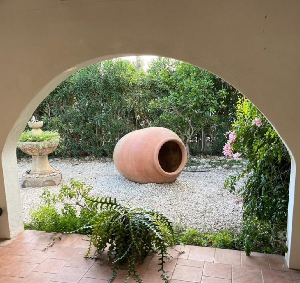 Villa Cecylia Es Canutells Luaran gambar